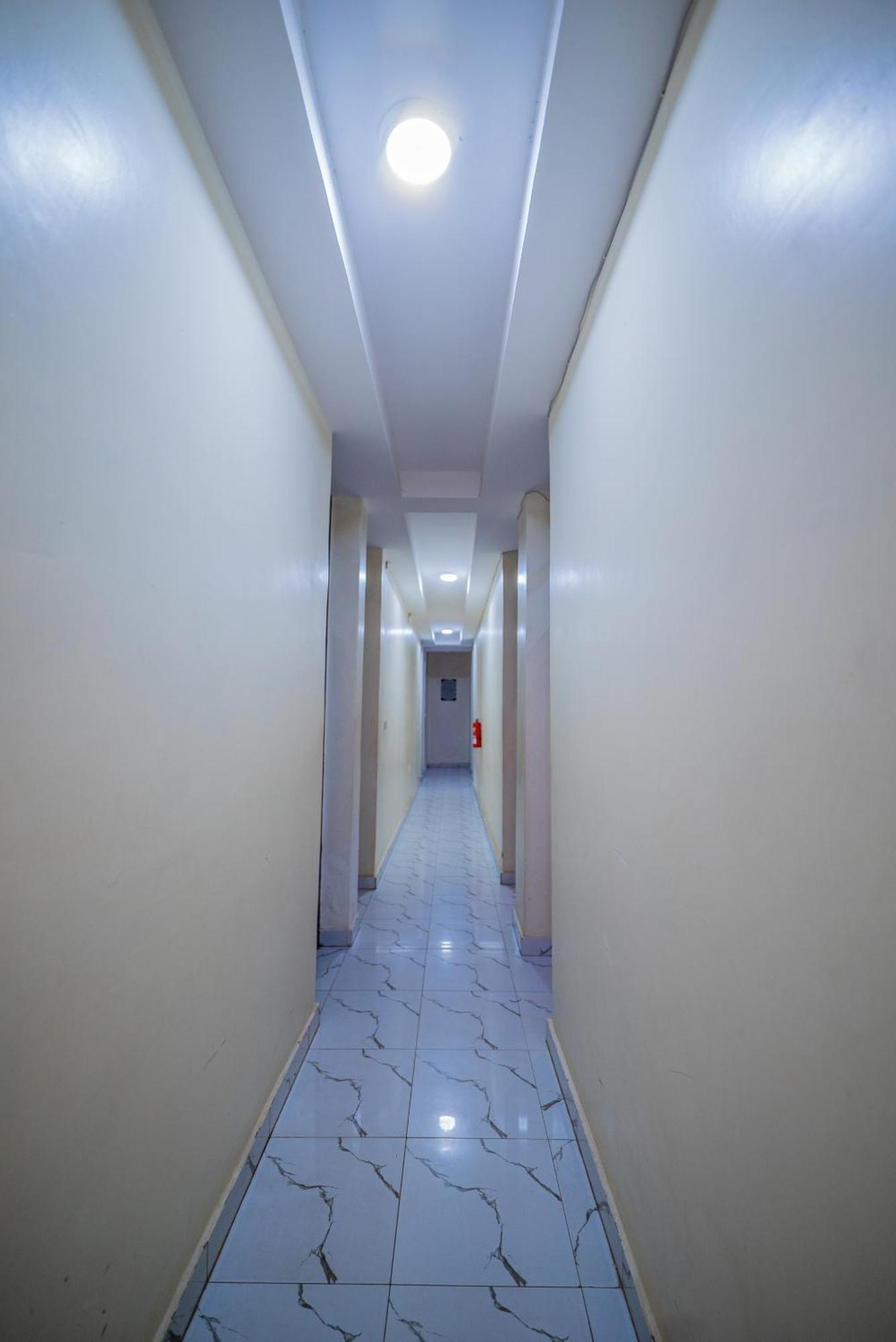 Anna Gold Hotel Кигали Экстерьер фото