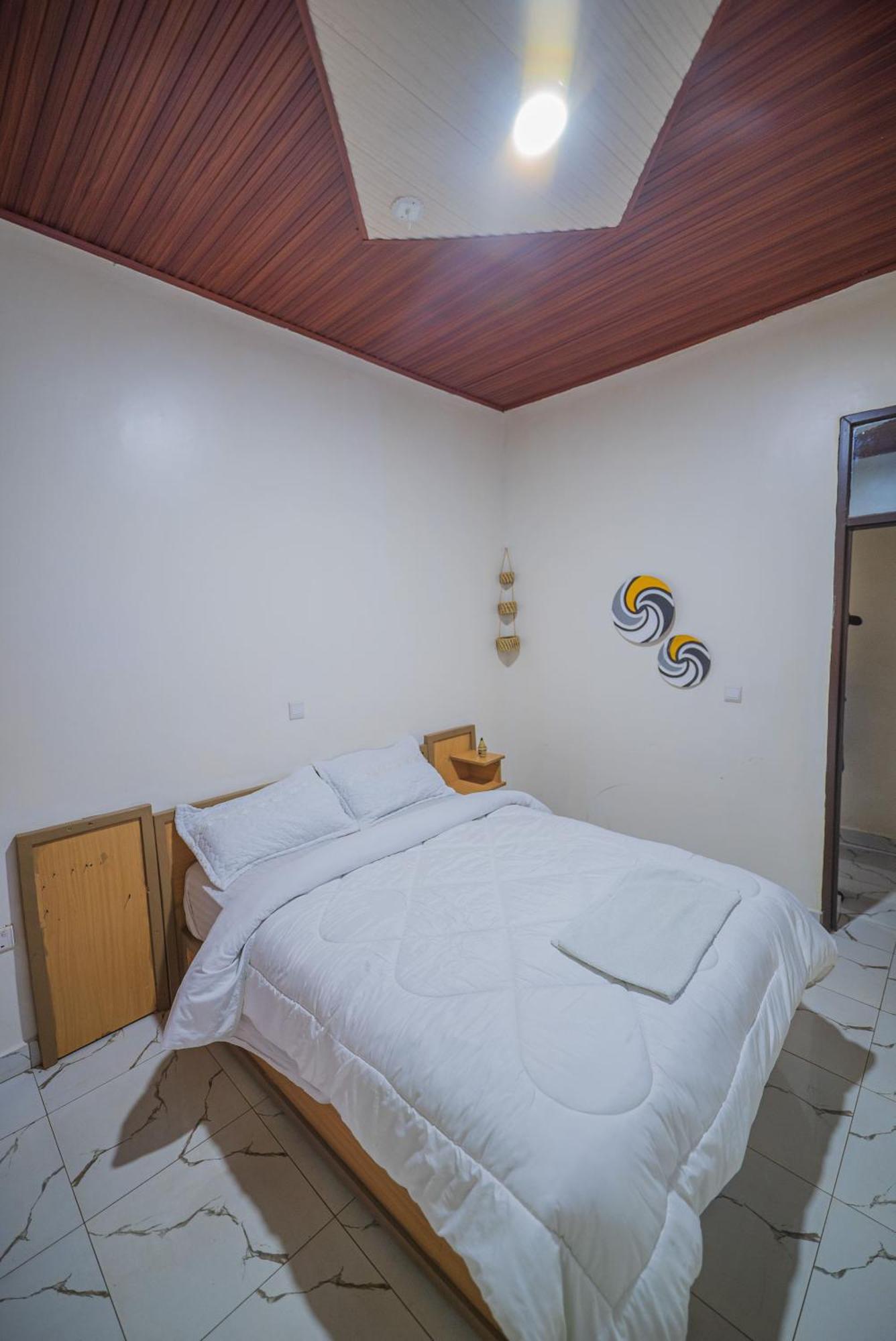 Anna Gold Hotel Кигали Экстерьер фото