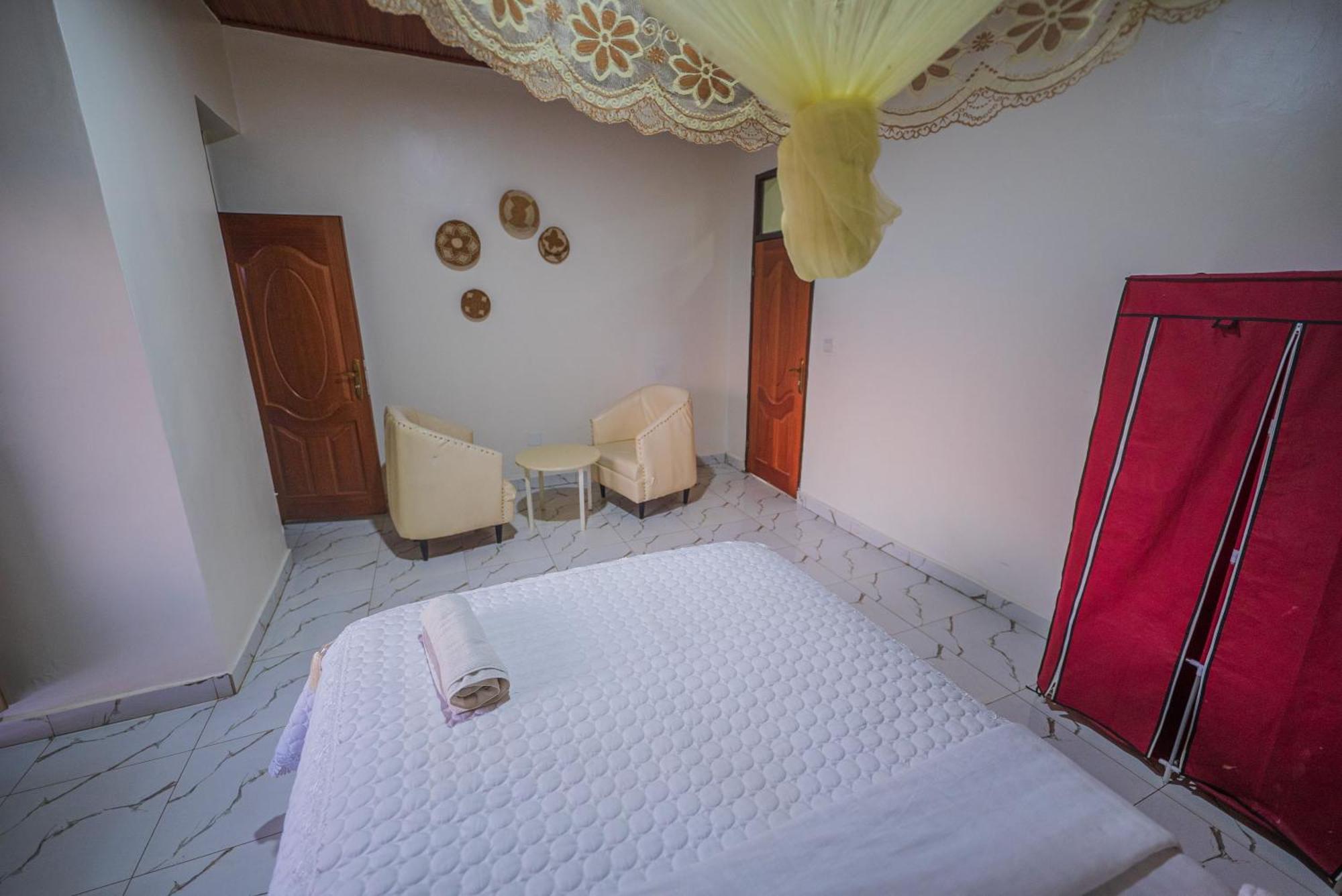 Anna Gold Hotel Кигали Экстерьер фото